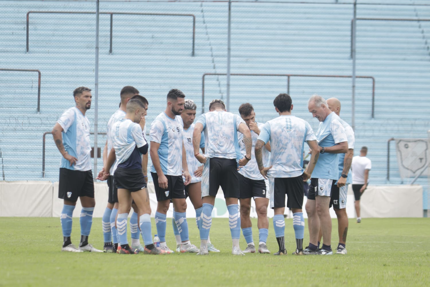 PRÁCTICA DE FÚTBOL ANTE SAN MIGUEL - Club Atlético Temperley