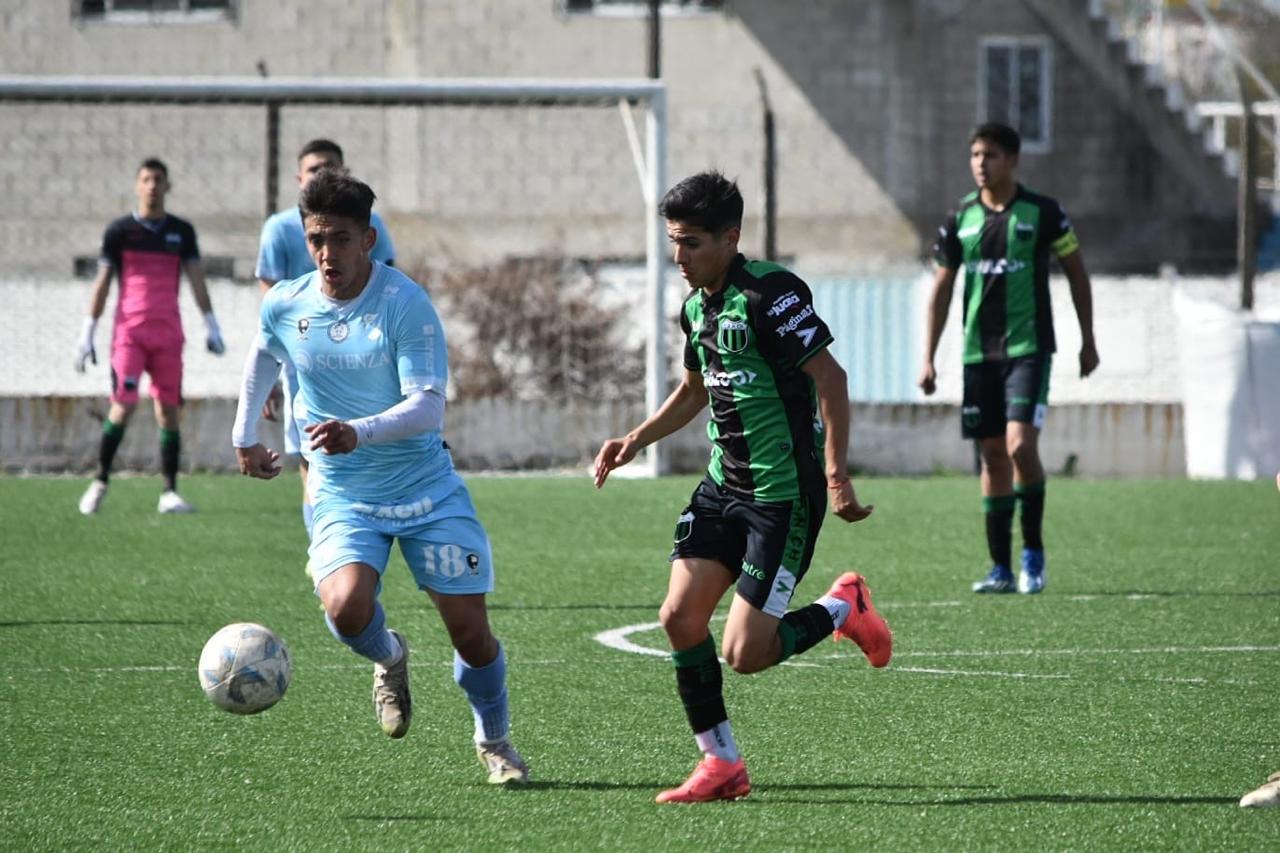 RESERVA - TEMPERLEY PERDIÓ DE VISITANTE ANTE NUEVA CHICAGO