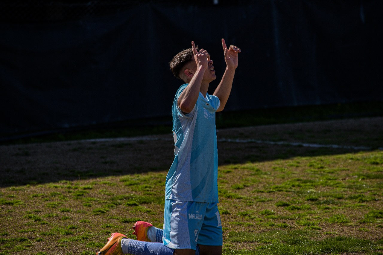 RESERVA - TEMPERLEY RESCATÓ UN PUNTO EN EL FINAL ANTE ALL BOYS 